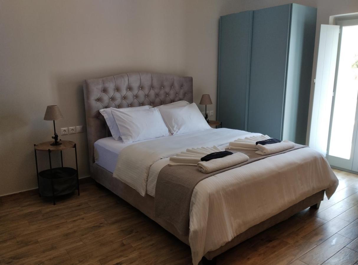 Terra Di Pietra Exclusive Suites & Apartments อาเรโอโปลิส ภายนอก รูปภาพ