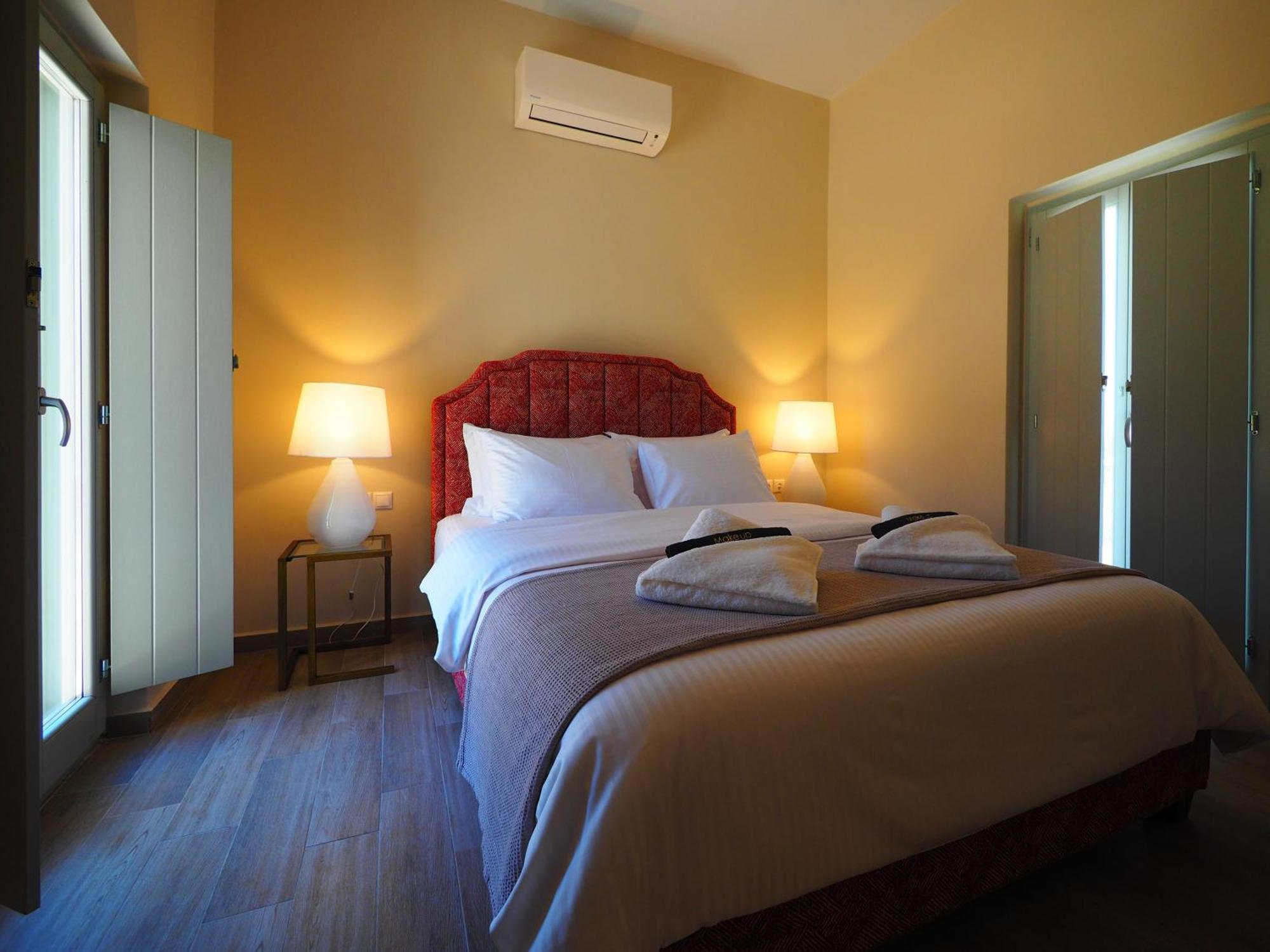 Terra Di Pietra Exclusive Suites & Apartments อาเรโอโปลิส ภายนอก รูปภาพ